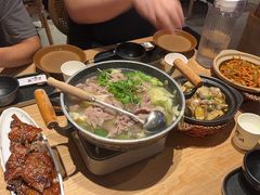 -川堂风·跷脚牛肉·乐山爆炒(宝山日月光店)