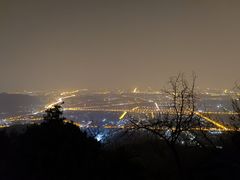 -鬼笑石后山停车场