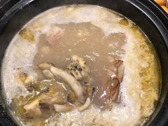 -菌海森林·非遗野生菌火锅(西山区滇池路摩根道店)