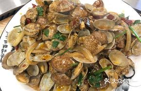 Spicy Stir-fried Clams