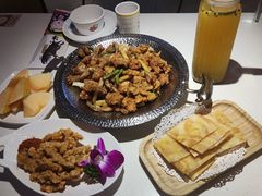 -小鱼小牛·鱼牛干锅·脆鱼火锅(世欧广场店)