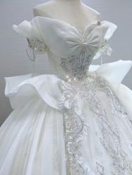 -NaNa婚纱礼服馆