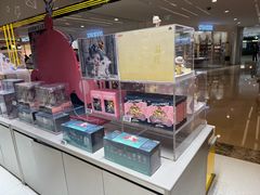 -泡泡玛特POPMART(蓝色港湾店)