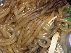 鸡骨浓汤酸辣粉-忆秦时(银泰in77店)