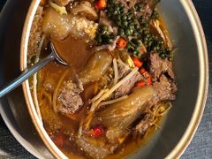-御花园·粤菜·海鲜火锅(中山公园店)