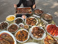 -丹水桥地锅鱼·翘嘴鲌·地方特色全鱼宴(丹江口大坝店)