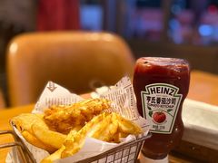 美式炸薯派对-MR.ROCKY洛奇先生RESTAURANT&BAR(宝安壹方城店)