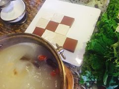 -慢丽江·云南野生菌土鸡锅(西山店)
