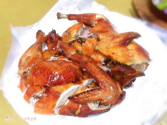 仙庙烧鸡(罗定店)-"「仙庙烧鸡」中规中矩.味道不错,皮脆肉嬾.