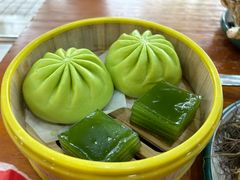 -老何家后安粉·糟粕醋海鲜火锅(三亚湾椰梦长廊店)