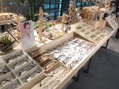 -Trend1881视光·蔡司视觉(领展广场店)