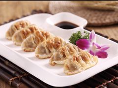 饺子-小金鬼·煎饺·鸽子汤