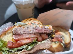 柠香蟹籽牛肉汉堡-JPG canteen(广州寺右公馆店)