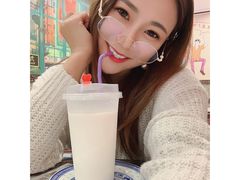 -广信牛奶甜品世家(台东店)