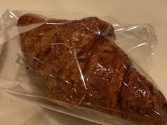 焦糖牛角包-PAPER STONE BAKERY(天环店)