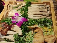 -慢丽江·云南野生菌土鸡锅(西山店)
