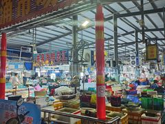 -霞涌市场海鲜摆卖区