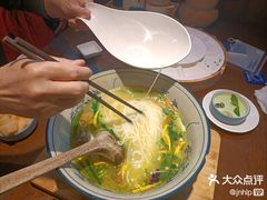 -芸南道·过桥米线(昆明老街旗舰店)