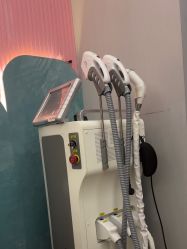 -PE SALON 