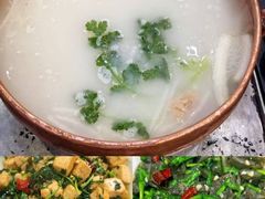 -三锅莊·牦牛肉火锅·香格里拉特色藏餐宴请餐厅(昆明创始店)