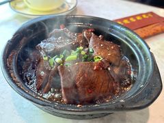 红烧鸭脚香干煲-阿龙酒煲(海宁新苑路店)