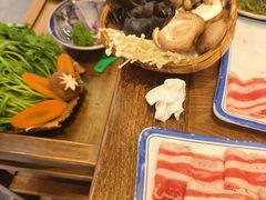 -巴卤社老火锅(财富店)