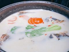 千岛湖有机奶汤大鱼头-老馆子·建德菜·山肴鱼鲜(海威新界店)