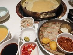 -洪氏嗨捞·猪肚鸡火锅(阳光天地店)