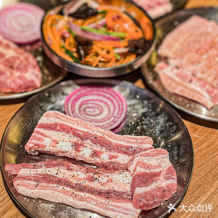 鲜切雪花猪脸肉简直不要太爱｜韩国烤肉天花板