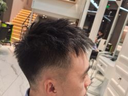 -艾米莉 烫染沙龙
