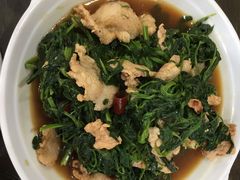 苜蓿炒肉-壹阁胡羊焖饼(特色小吃街店)