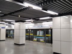 -陆家浜路(地铁站)