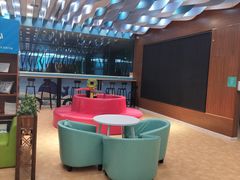 -Swim斯卫姆国际儿童游泳中心(红博中央公园店)