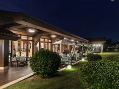 -三亚亚龙湾瑞吉酒店·宴悦Driftwood·游水海鲜·牛排·草坪·私人定制
