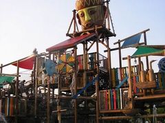 -热带风暴水上乐园(新镇路)