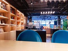 -光海书局(南京东路第一百货店)
