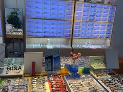 -天空之镜眼镜店蔡司依视路配镜授权零售店(望京颐堤港店)