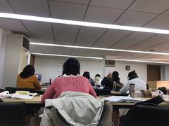 -上海市静安区图书馆(新闸路馆)
