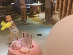 -水桶王国主题餐厅·聚会·生日派对·亲子活动·家庭套餐(亚龙湾希尔顿店)