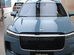 -理想汽车(世纪汇店)