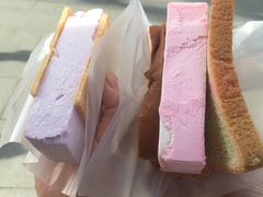 -詹爷爷乌节路街头冰淇淋