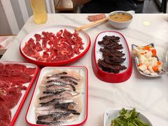 -毛辣果·贵州红酸汤牛肉火锅(西单店)