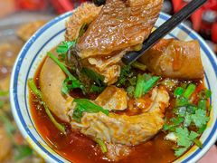 -沙胆彪炭炉牛杂煲(成都玉林店)