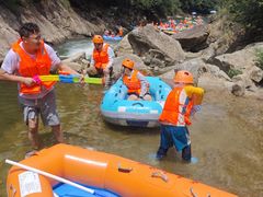 -安吉龙王山峡谷漂流