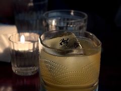 -毛毛虫酒吧