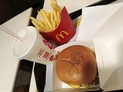-麦当劳(世贸店)