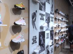 -NIKE(虹悦城店)