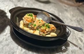 Clay Pot Baked Zhanjiang Oysters
