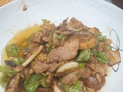 -蔼若春.传承三十年云南菜(金碧公园店)