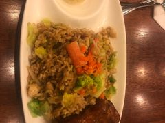 -玛格萝妮比萨屋(四平店)